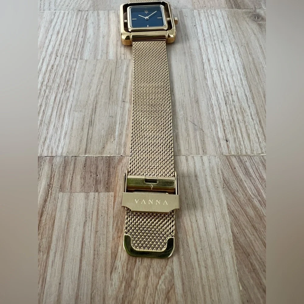 Vanna umbra ladies square royal blue gold tone dress watch NEW BATTERY